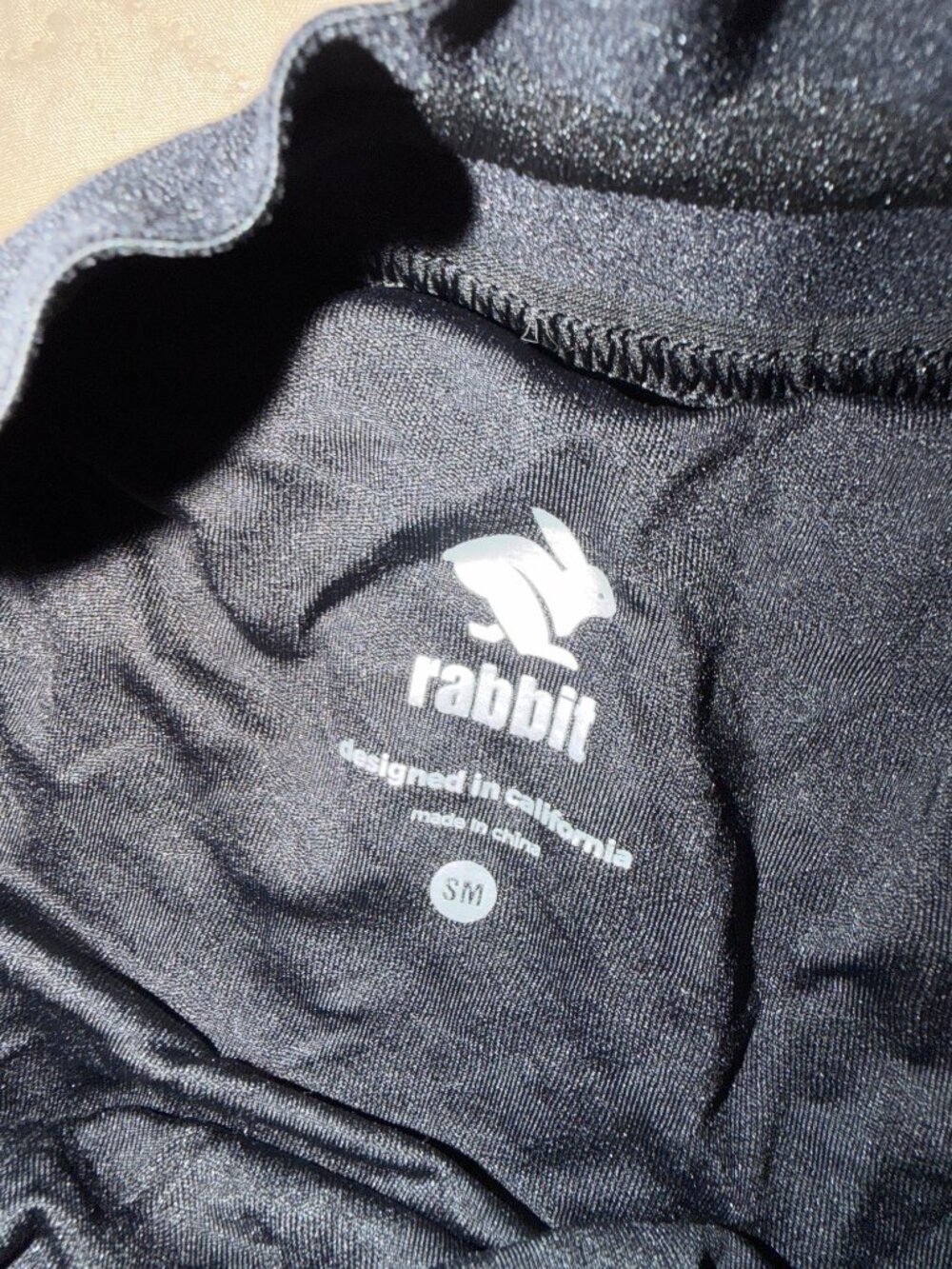 matching racing set, 2 shorts and 1 tank top run in rabbit - Picture 4 of 5